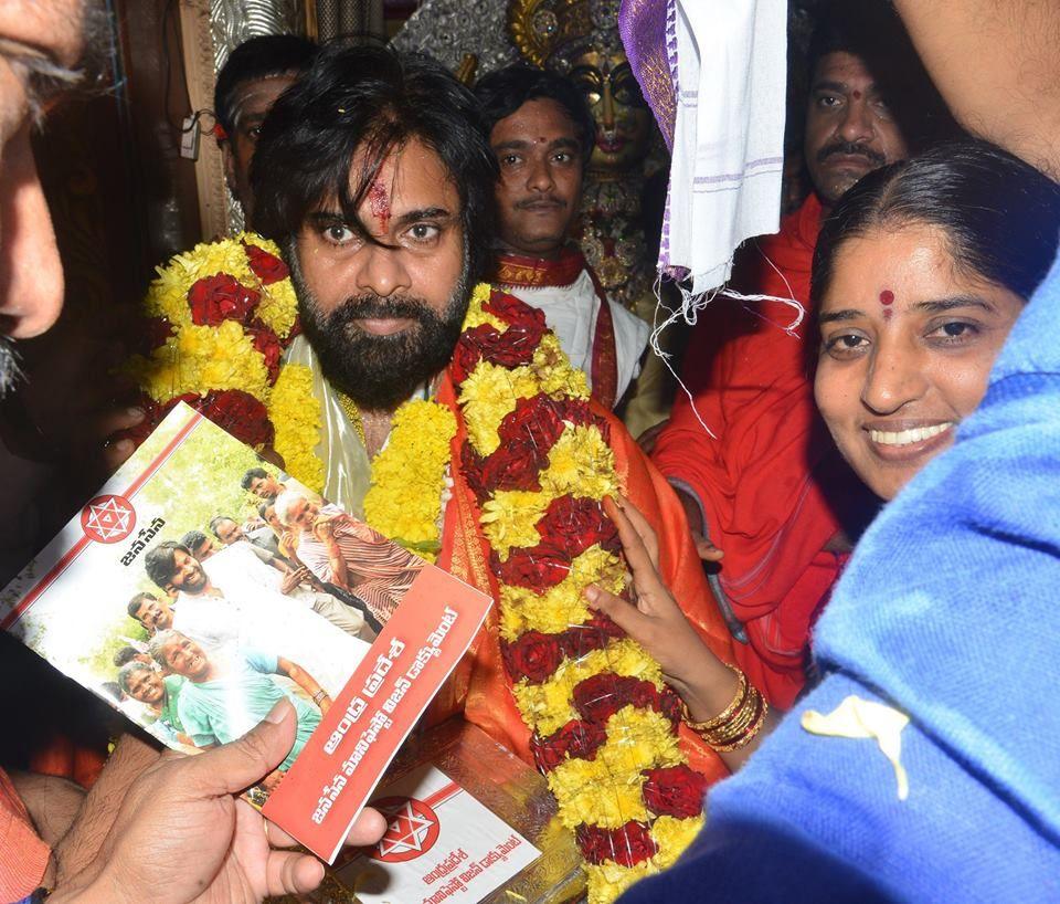 Pawan Kalyan offers prayers at a temple in Godavari region Photos