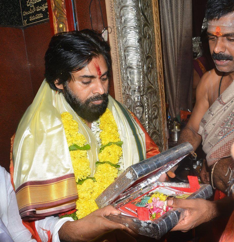 Pawan Kalyan offers prayers at a temple in Godavari region Photos