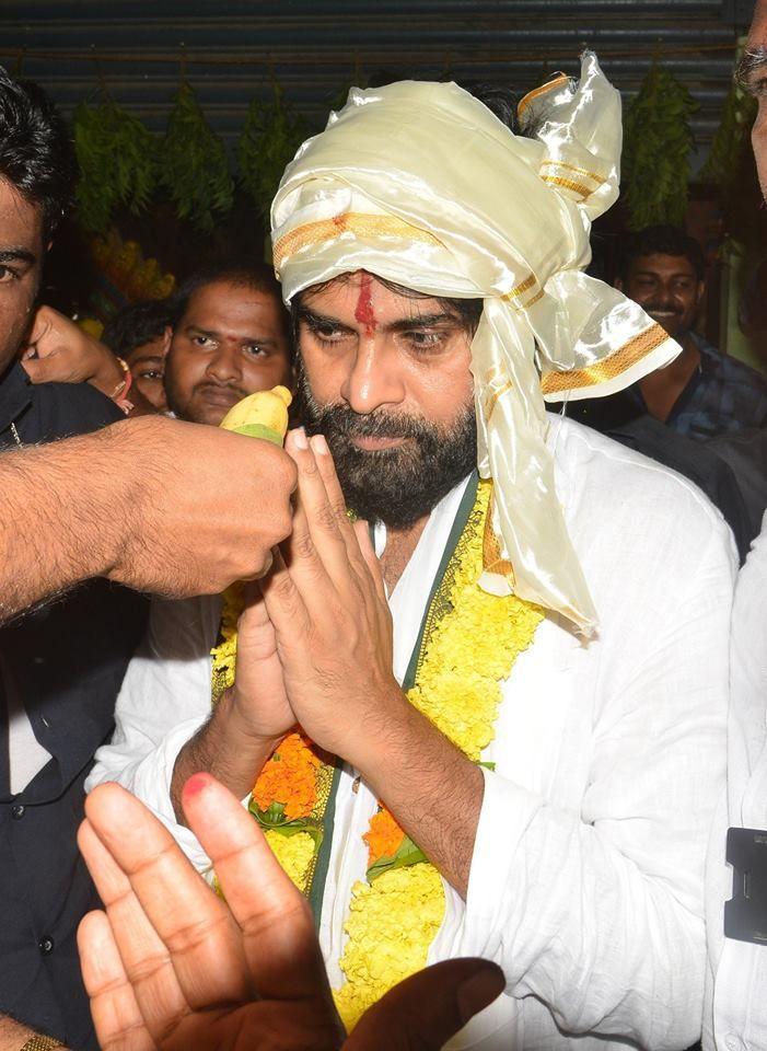 Pawan Kalyan offers prayers at a temple in Godavari region Photos