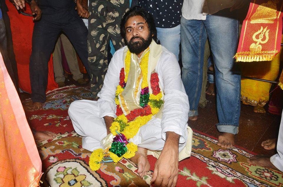 Pawan Kalyan offers prayers at a temple in Godavari region Photos