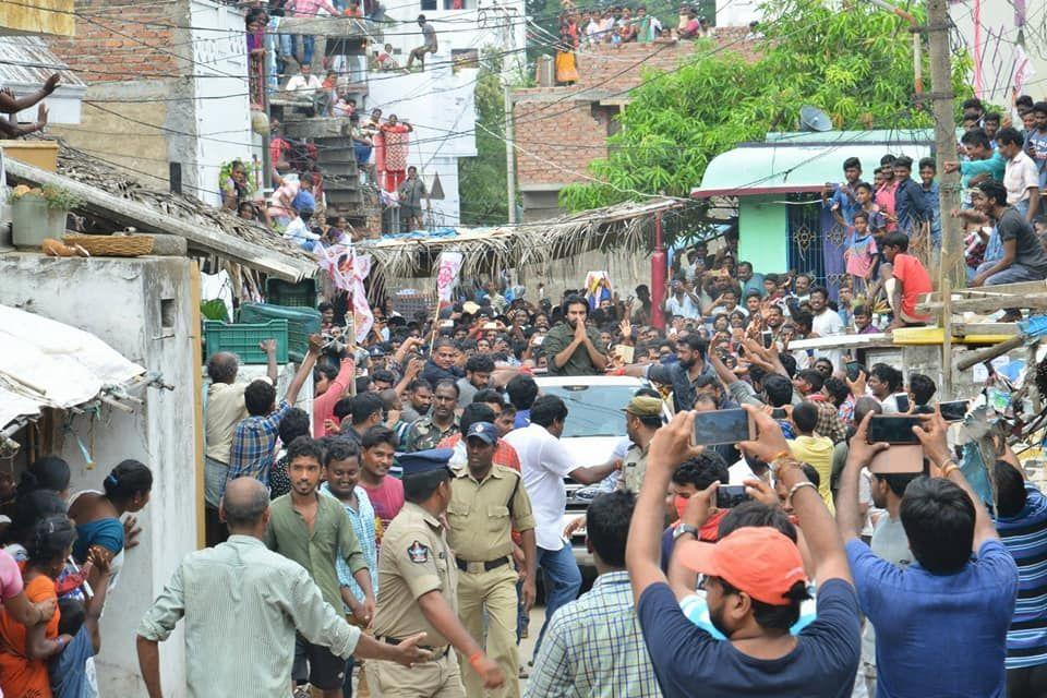 Pawan Kalyan pays condolences to fan’s family Photos
