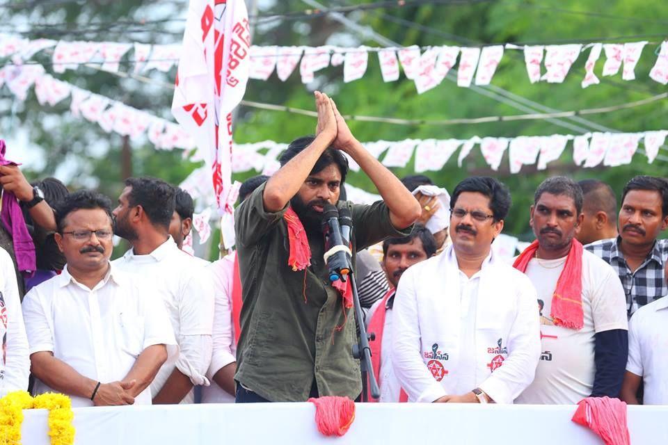 Pawan Kalyan’s Praja Porata Yatra in Chodavaram Photos