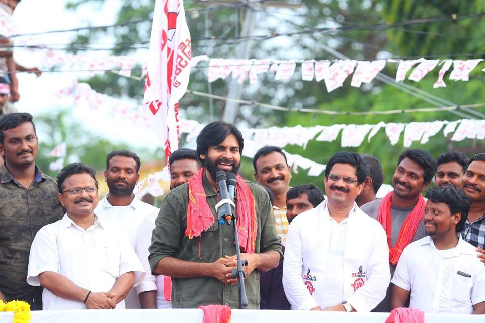 Pawan Kalyan’s Praja Porata Yatra in Chodavaram Photos