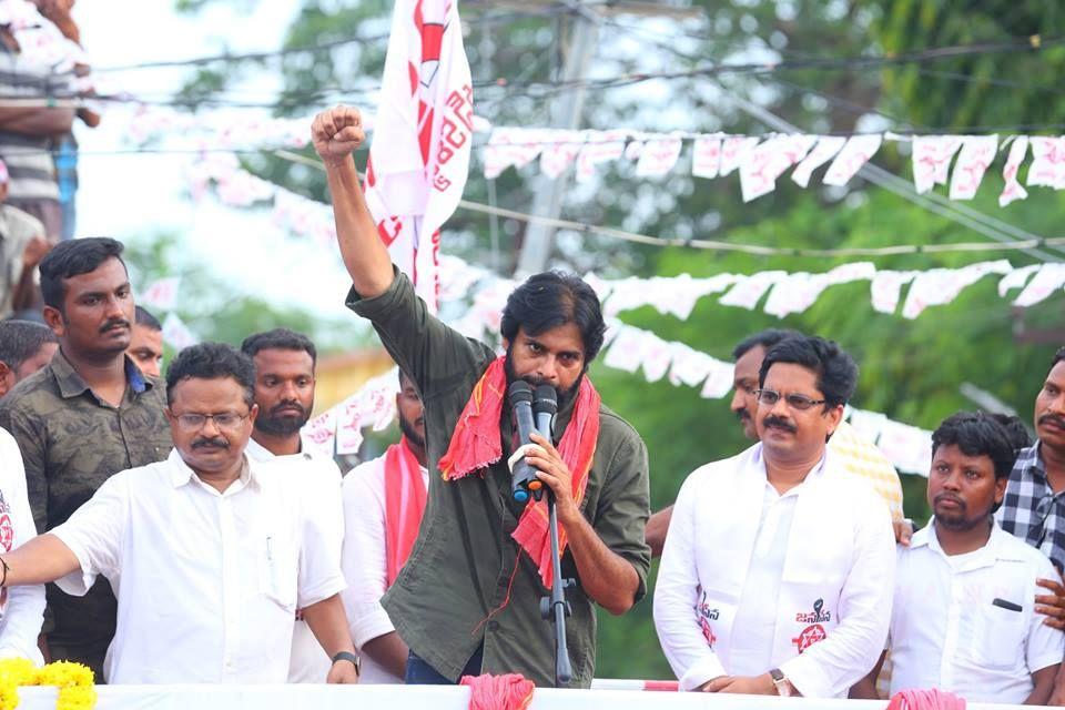Pawan Kalyan’s Praja Porata Yatra in Chodavaram Photos