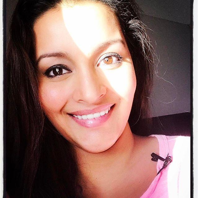 Pawan Kalyan's ex-wife Renu Desai Never Seen Photos Collection!