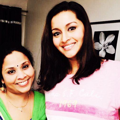 Pawan Kalyan's ex-wife Renu Desai Never Seen Photos Collection!