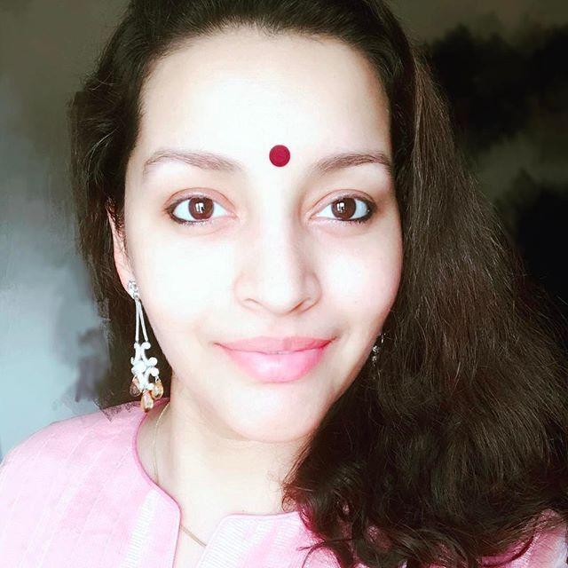 Pawan Kalyan's ex-wife Renu Desai Never Seen Photos Collection!