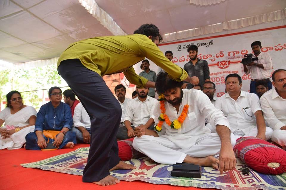 Pawan Kalyan’s hunger strike in Srikakulam Photos