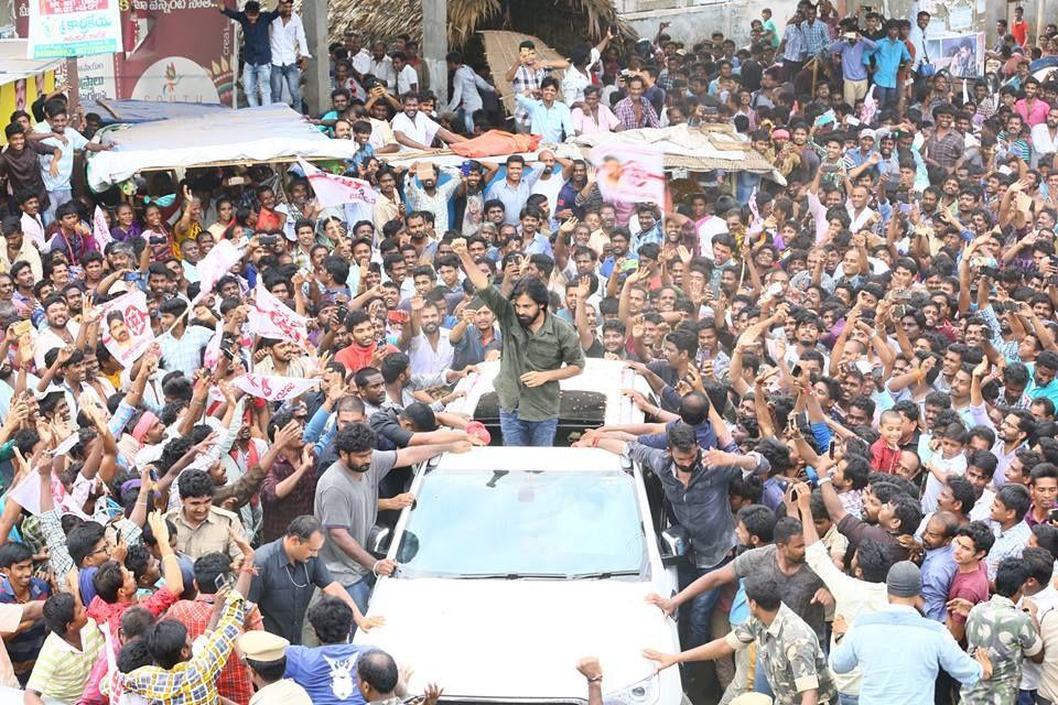 Pawan Kalyan’s road show in Visakhapatnam district Photos