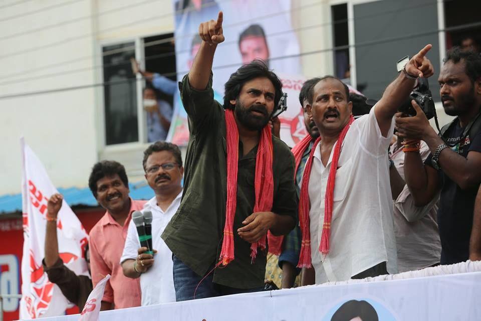 Pawan Kalyan’s road show in Visakhapatnam district Photos