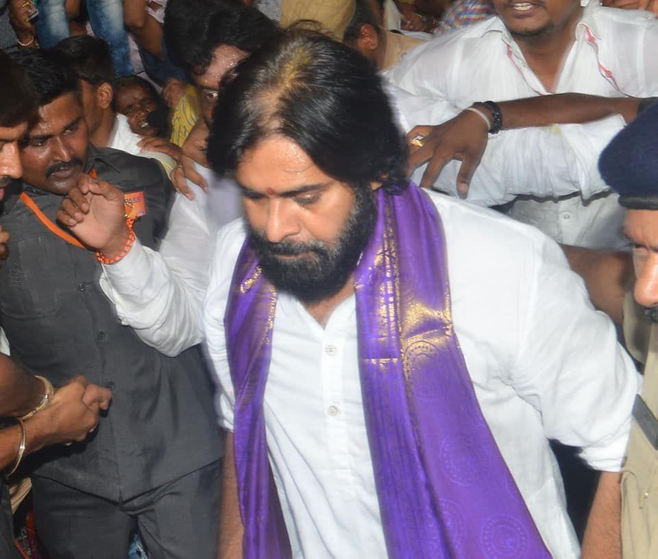 Pawan Kalyan visits Secunderabad Ujjaini Mahankali Temple Photos