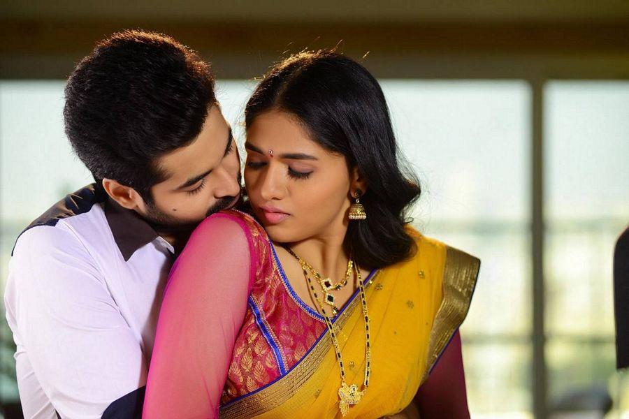 Pelliki Mundu Prema Katha Movie Posters & Stills