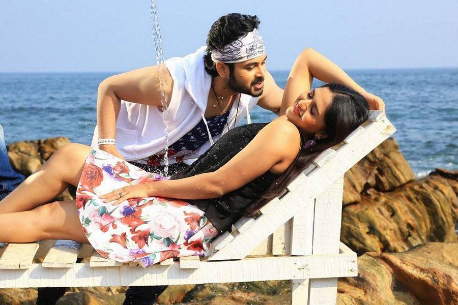 Pelliki Mundu Prema Katha Movie Posters & Stills