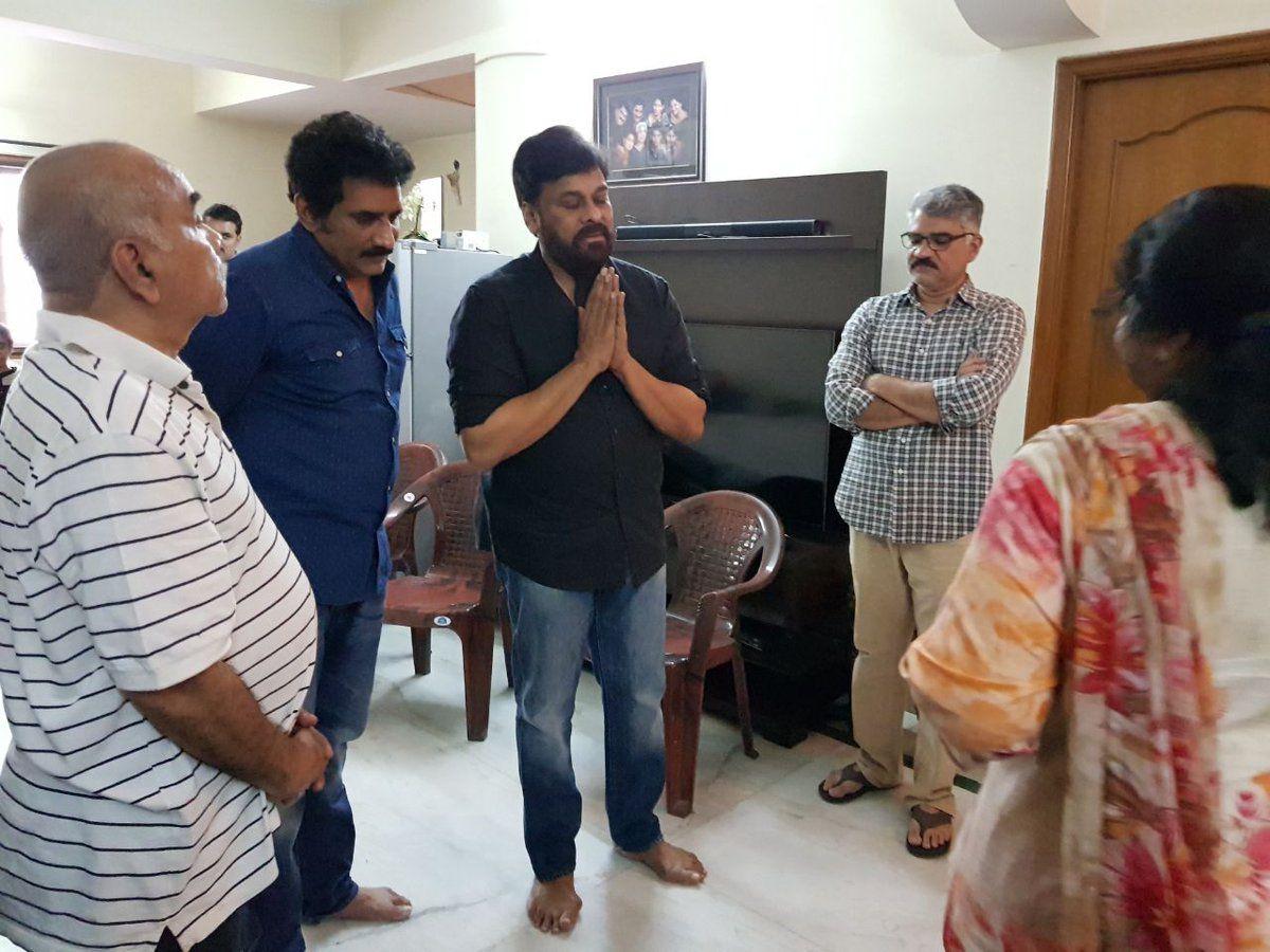 Photos: Chiranjeevi pays tribute to Rao Ramesh’s mother