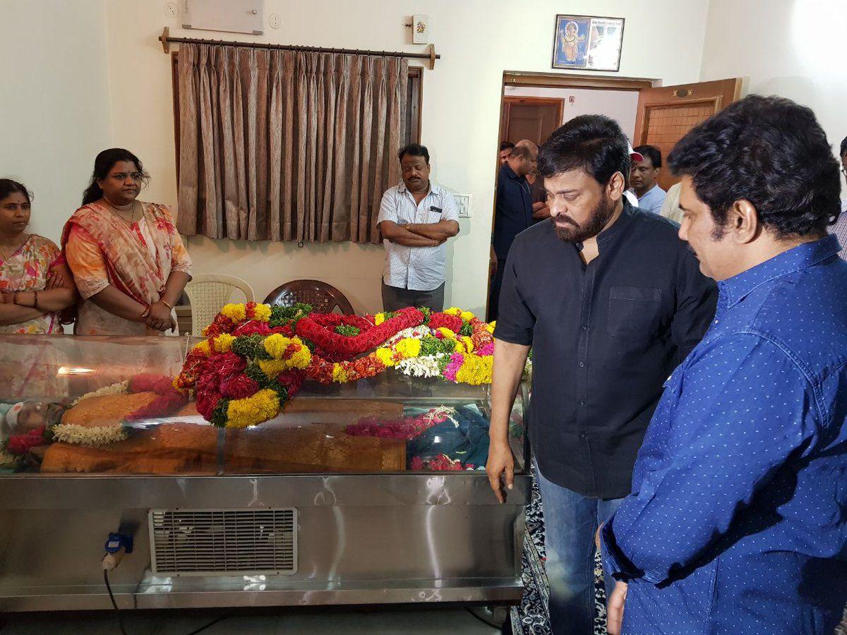 Photos: Chiranjeevi pays tribute to Rao Ramesh’s mother