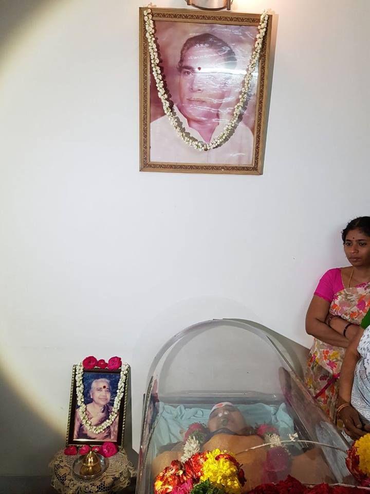 Photos: Chiranjeevi pays tribute to Rao Ramesh’s mother