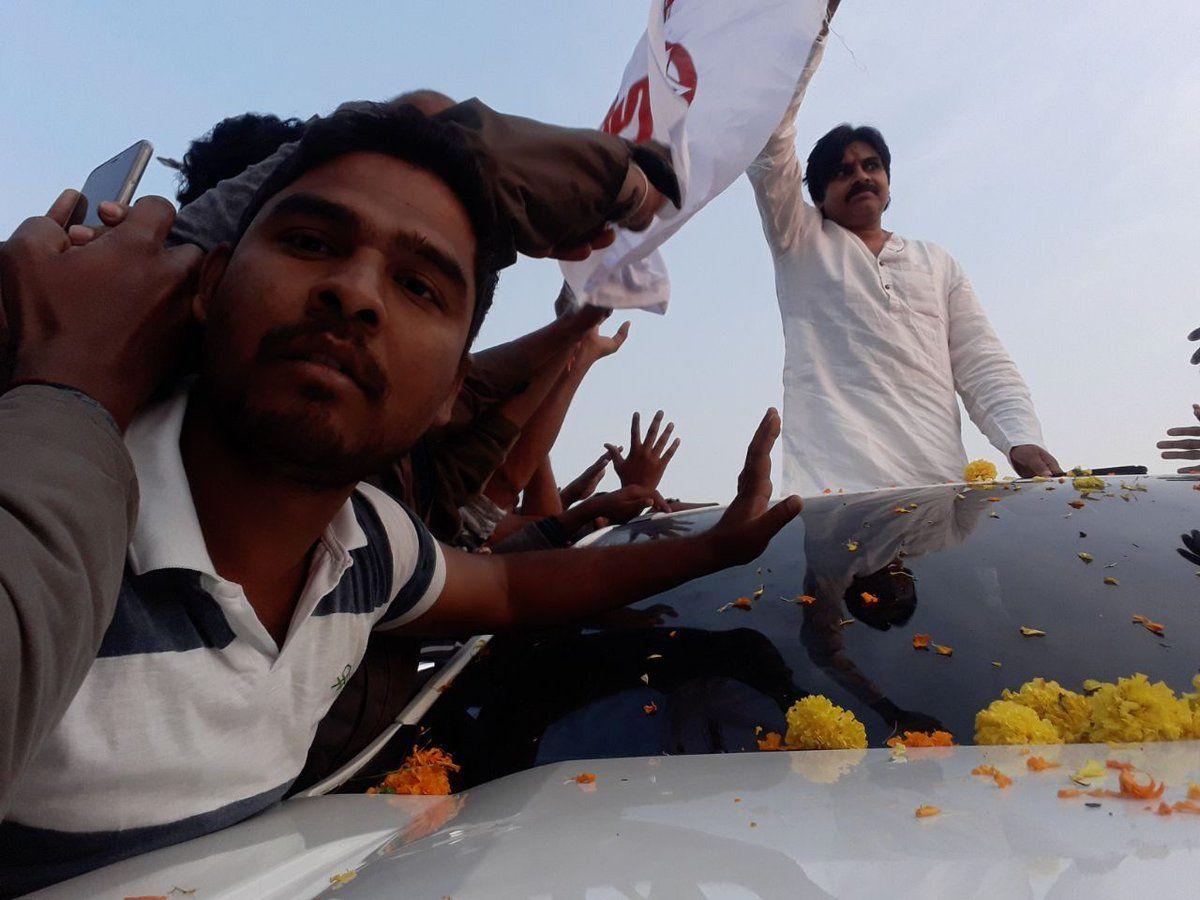 Photos: Grand Welcome to Janasena Pawan Kalyan at Kurnool