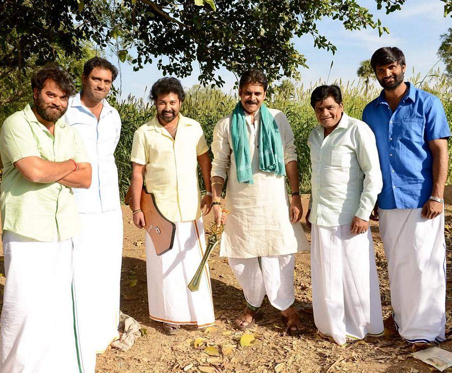 Photos: Pawan Kalayan's Katamarayudu Movie Latest Shooting Locations