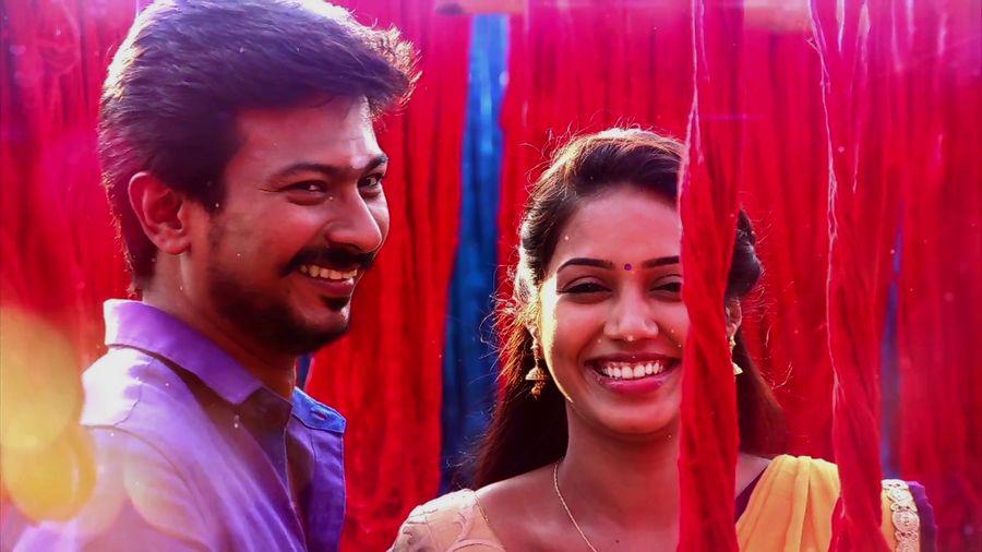 Podhuvaga En Manasu Thangam Movie Latest Stills