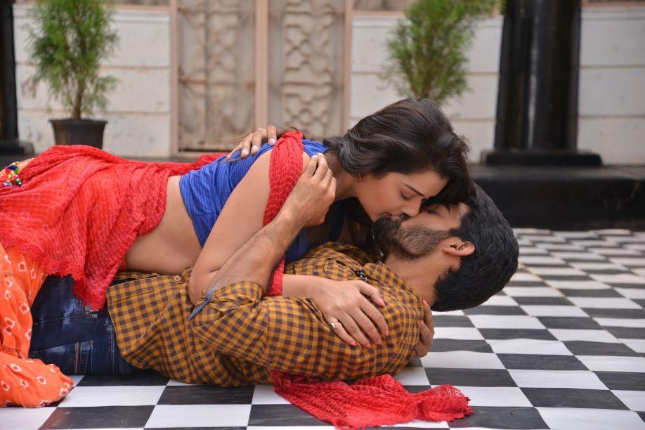 RX100 Payal Rajput and Kartikeya Lip Lock Stills