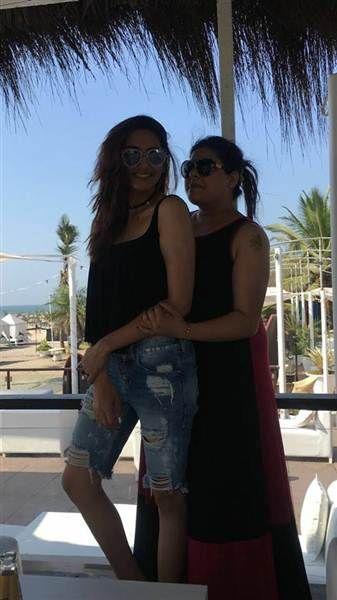 Ragini Dwivedi Enjoys Her Vacation In Goa With Her Family