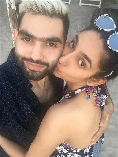 Ragini Dwivedi Enjoys Her Vacation In Goa With Her Family