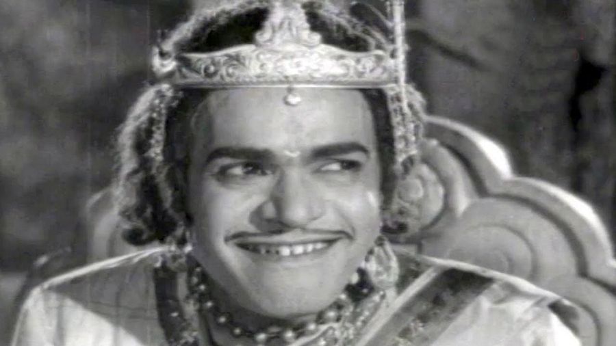 Raja Babu Rare Unseen Photos