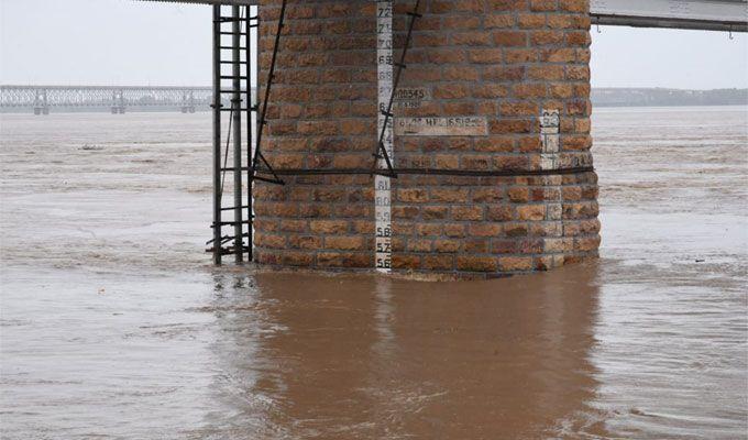 Rajamahendravaram: Godavari receives heavy inflows at Rajahmundry Photos