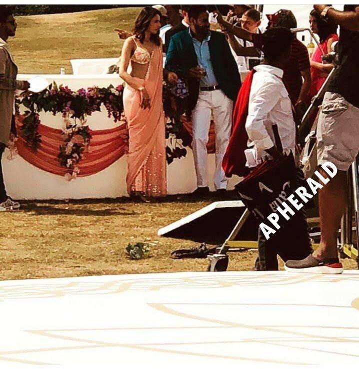 Rakul Preet Spotted in a Saree in London Leaked Photos