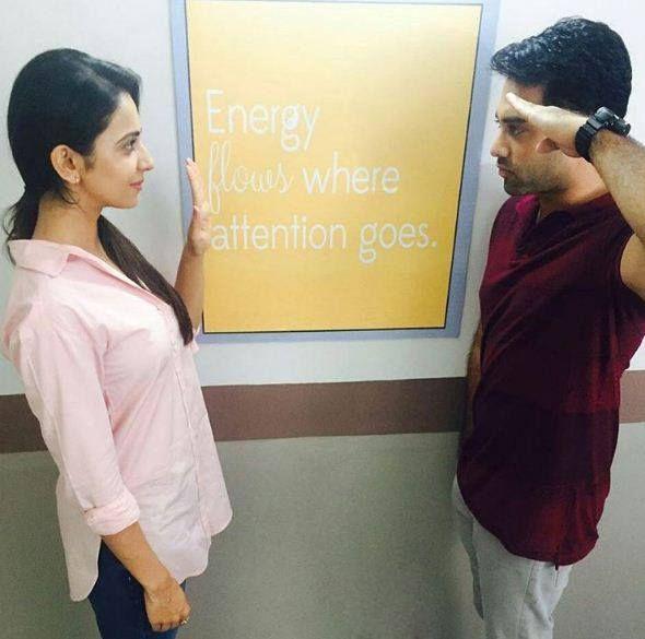 Ram Charan & Rakul On The Sets Of Dhruva Photos