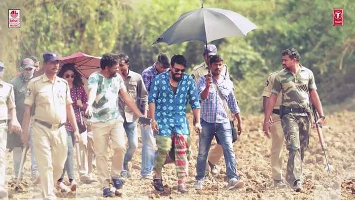 Ram Charan Rangasthalam 1985 Movie New Posters & Working Stills