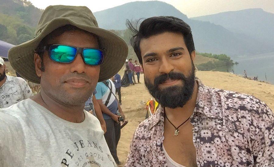 Rangasthalam 1985 Movie New Working Stills