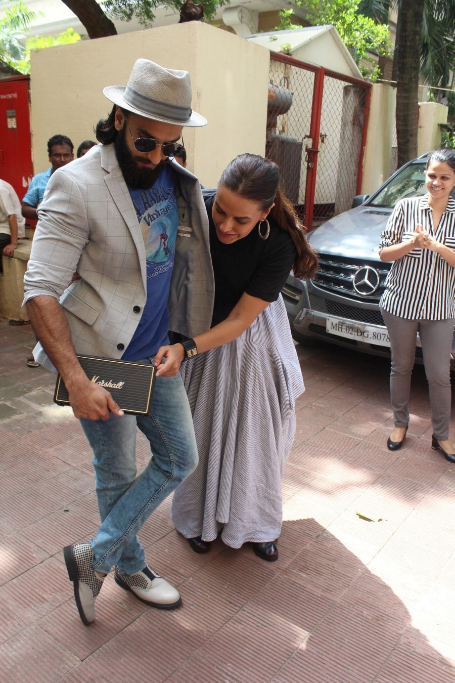 Ranveer Singh & Neha Dhupia to be Spotted Stills