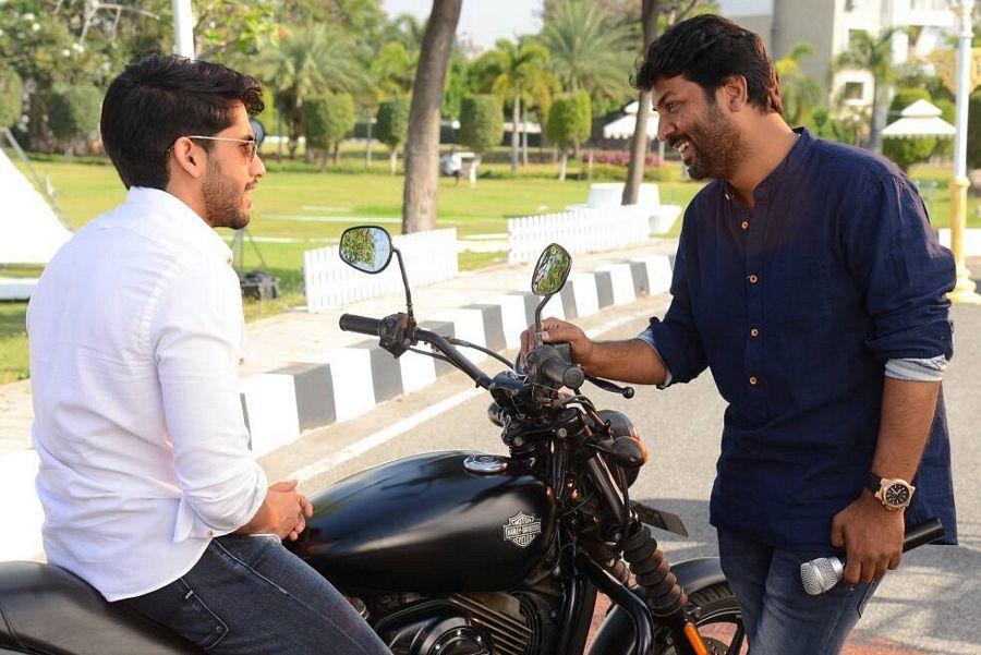 Rarandoi Veduka Chuddam Movie Latest Working Stills