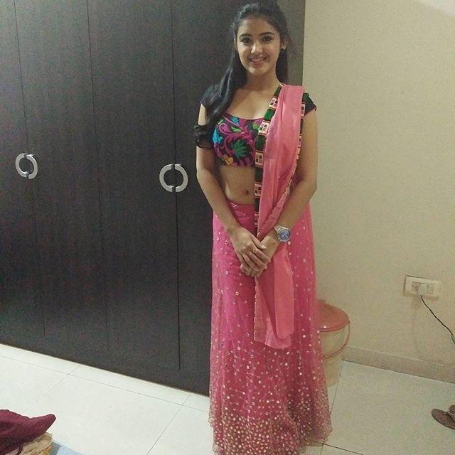 Mesmerizing Malvika's latest clicks from her TV commercials