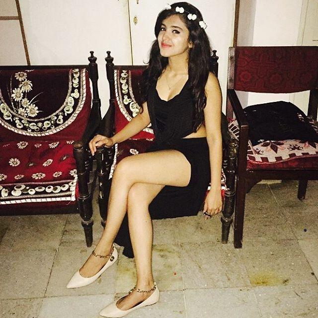 Mesmerizing Malvika's latest clicks from her TV commercials