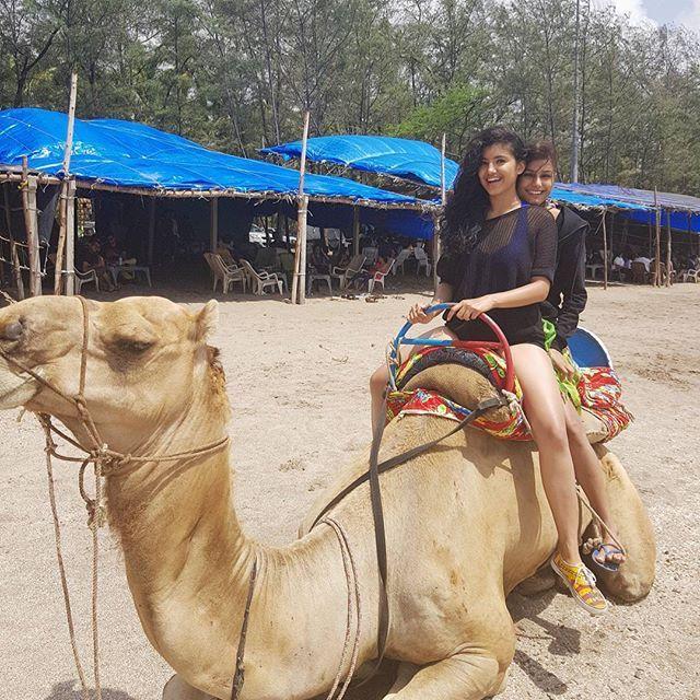 Mesmerizing Malvika's latest clicks from her TV commercials