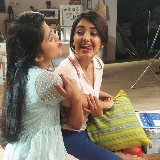 Mesmerizing Malvika's latest clicks from her TV commercials