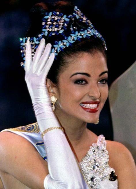 Rare & Unseen Pictures Of Aishwarya Rai You May Have Never Seen