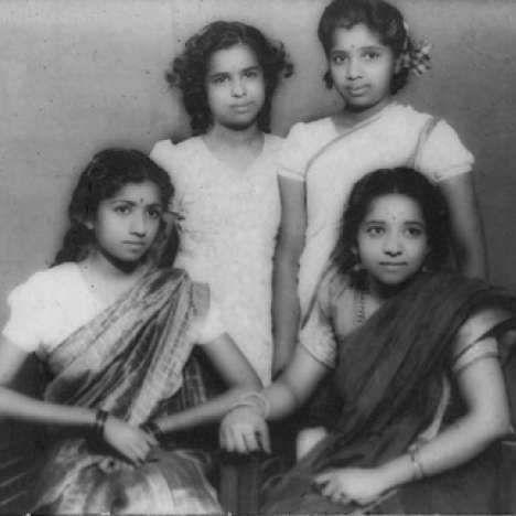 Rare Photos Of Bollywood Actors