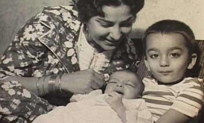 Rare Pictures of Bollywood Stars That Will Leave You Spellbound