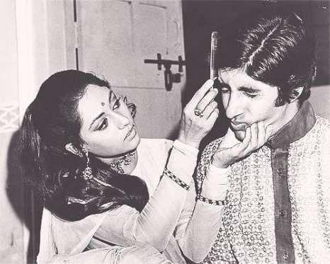 Rare Pictures of Bollywood Stars That Will Leave You Spellbound