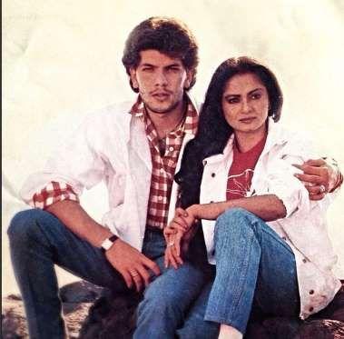 Rare Pictures of Bollywood Stars That Will Leave You Spellbound