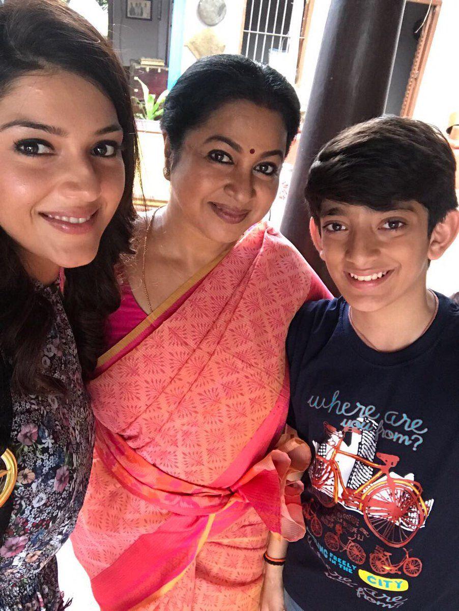 Raviteja Raja The Great Movie Wallpapers & Latest Stills