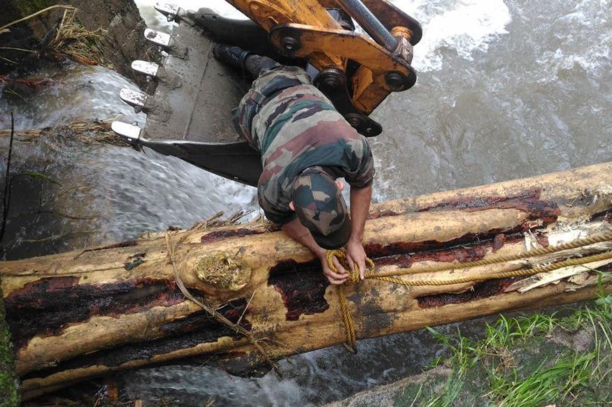 Real Life Heroes doing God's work during Kerala Floods