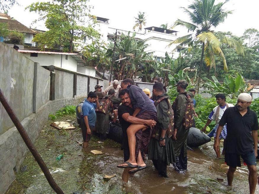 Real Life Heroes doing God's work during Kerala Floods