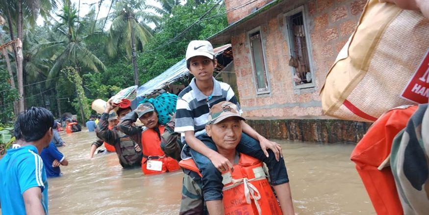 Real Life Heroes doing God's work during Kerala Floods