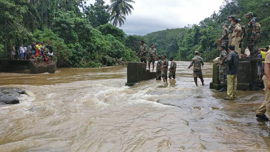 Real Life Heroes doing God's work during Kerala Floods