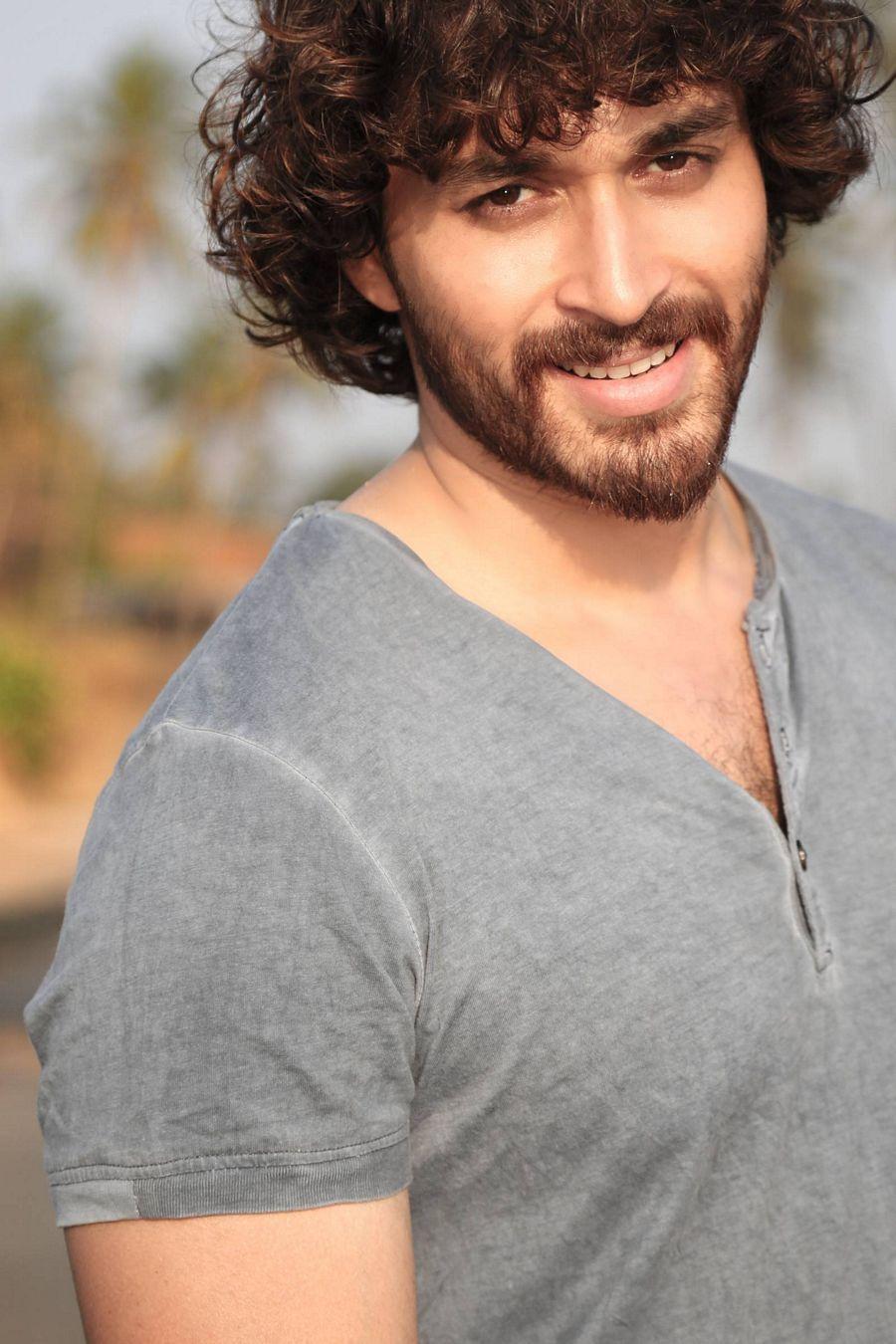 Rogue Telugu Movie Latest Stills & Posters