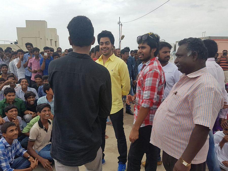 Rojulu Marayi team at Siddhartha College